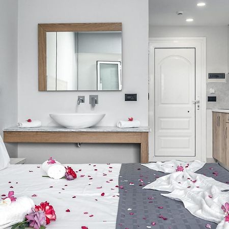 Breeze Luxury Rooms لاغاناس المظهر الخارجي الصورة